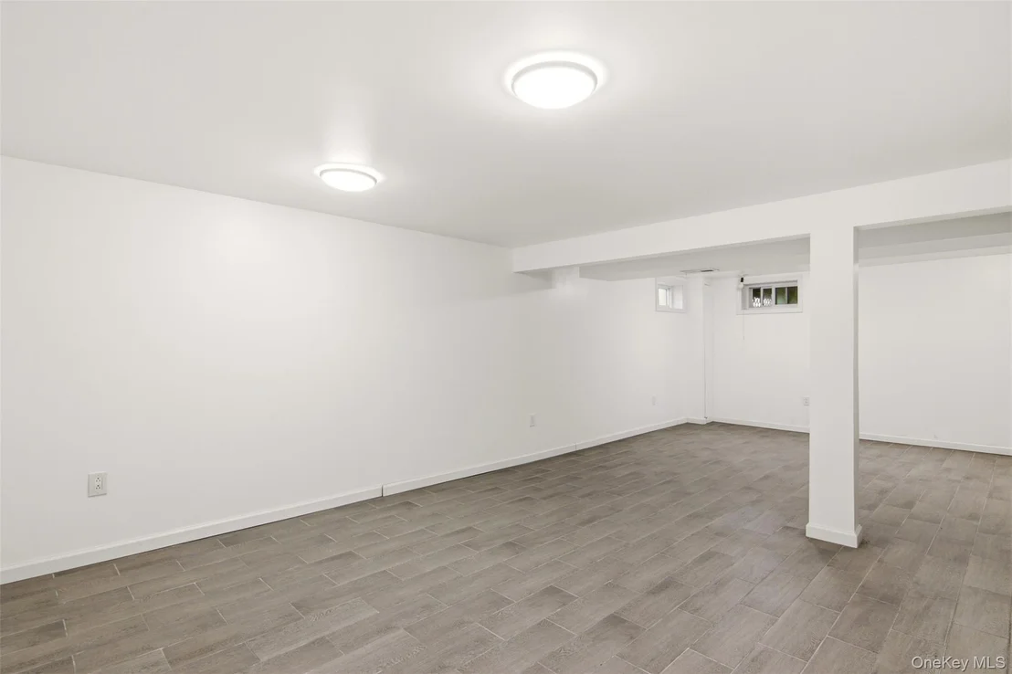 Photo of 15 Apple Lane