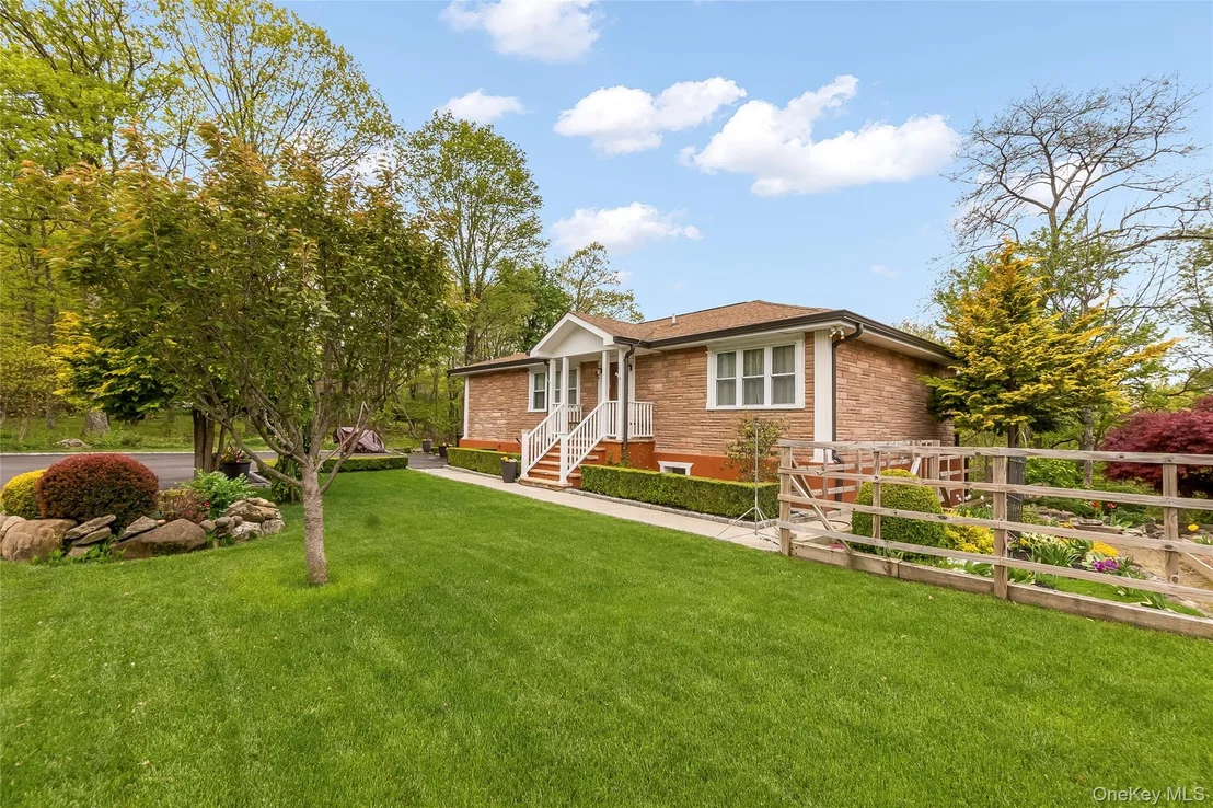Photo of 153 Kentview Drive