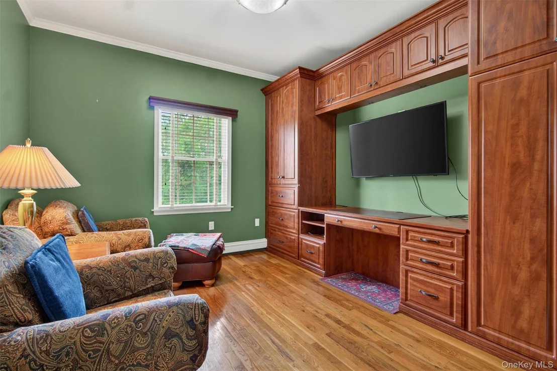 Photo of 8 Twin Spring Lane