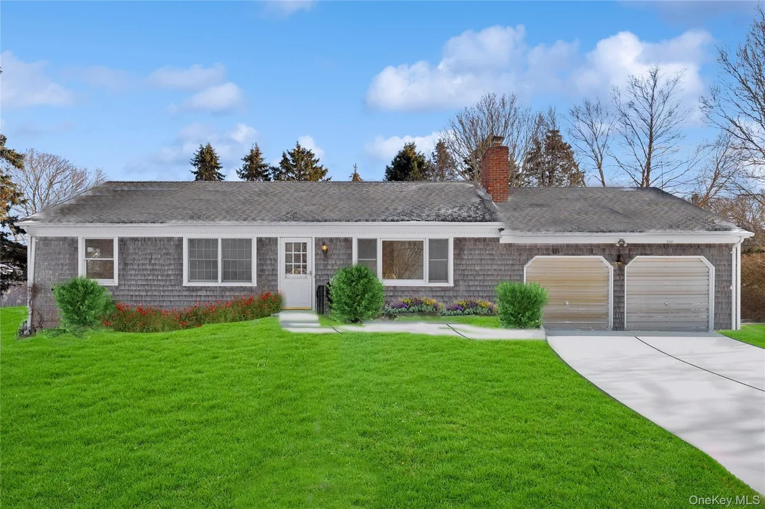 Photo of 350 Soundview Road