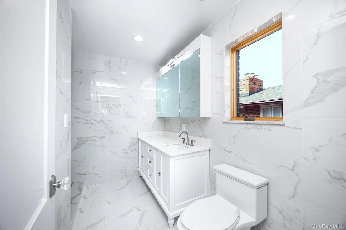 Photo of 10-42 Utopia Parkway