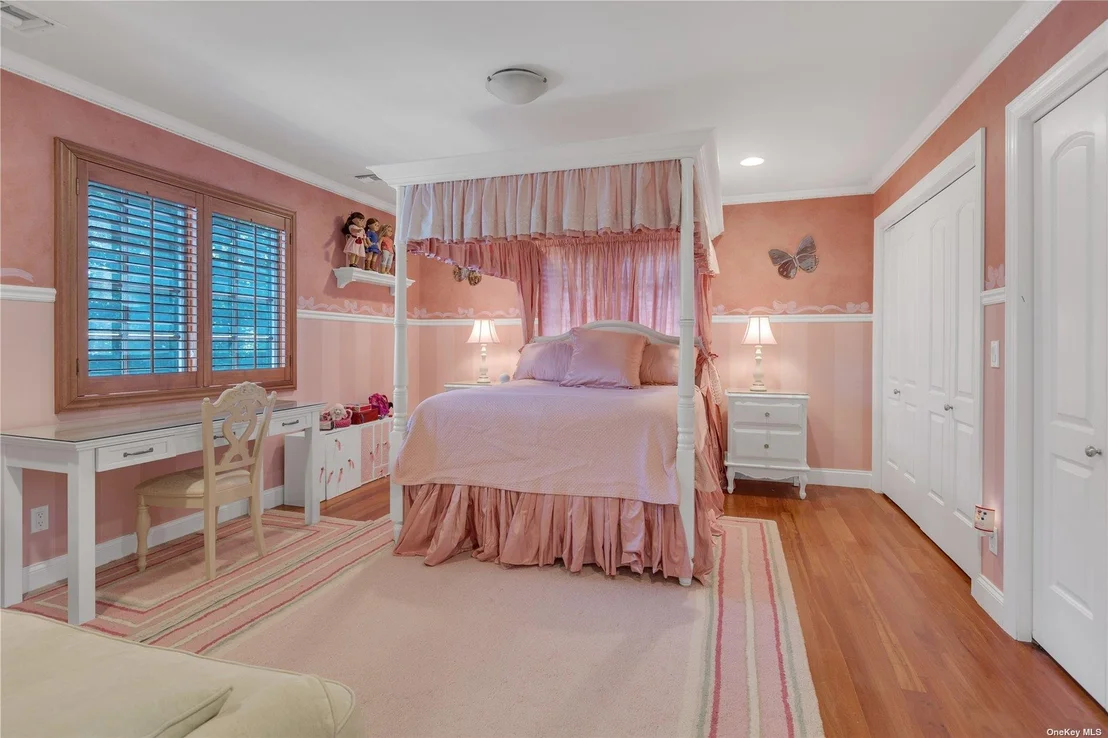 Photo of 7 Pine Ridge Drive
