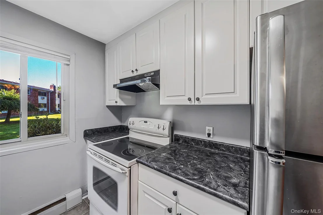 Photo of Unit 8A at 2397 union blvd