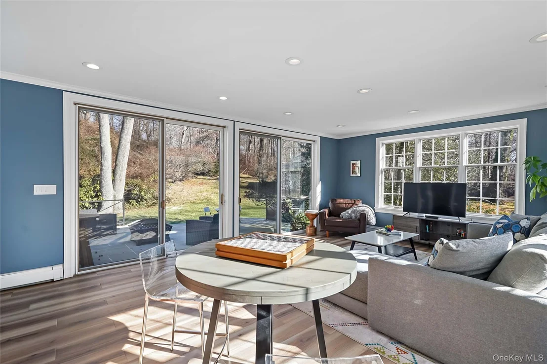 Photo of 843 Fenimore Road