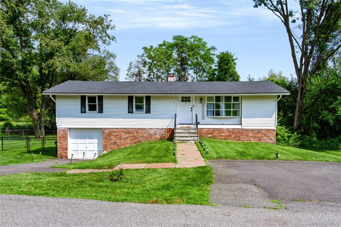 Photo of 20 Seneca Lane