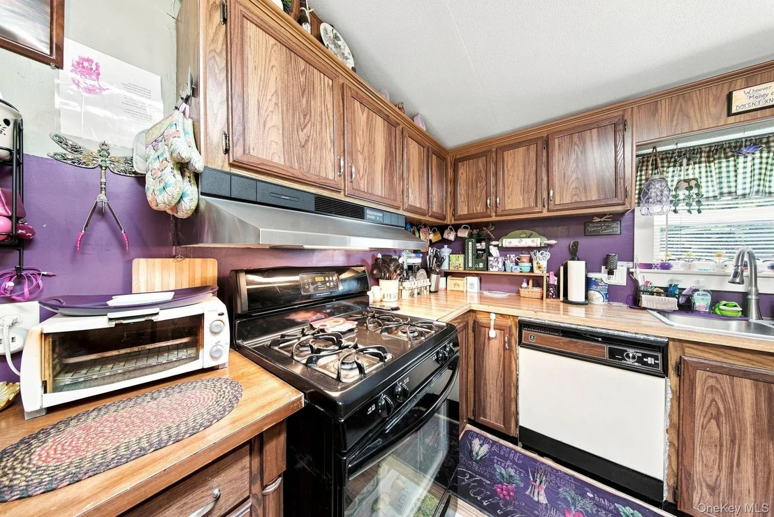 Photo of 27 Delaware Drive