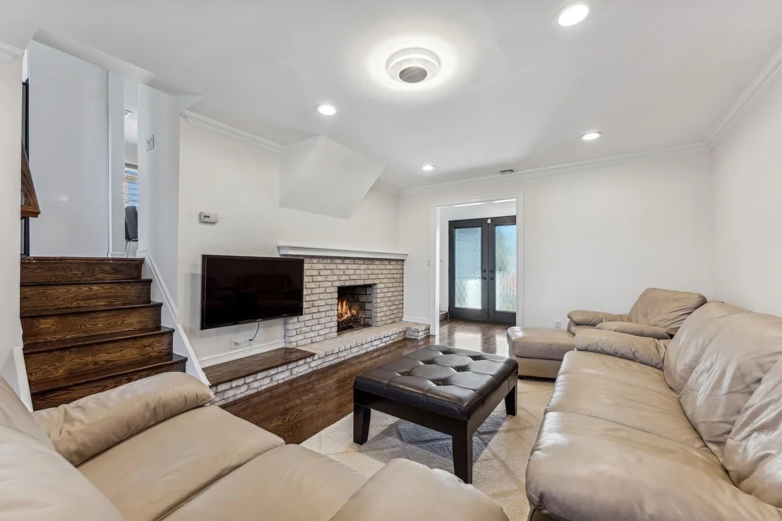 Photo of 2836 Bay Drive