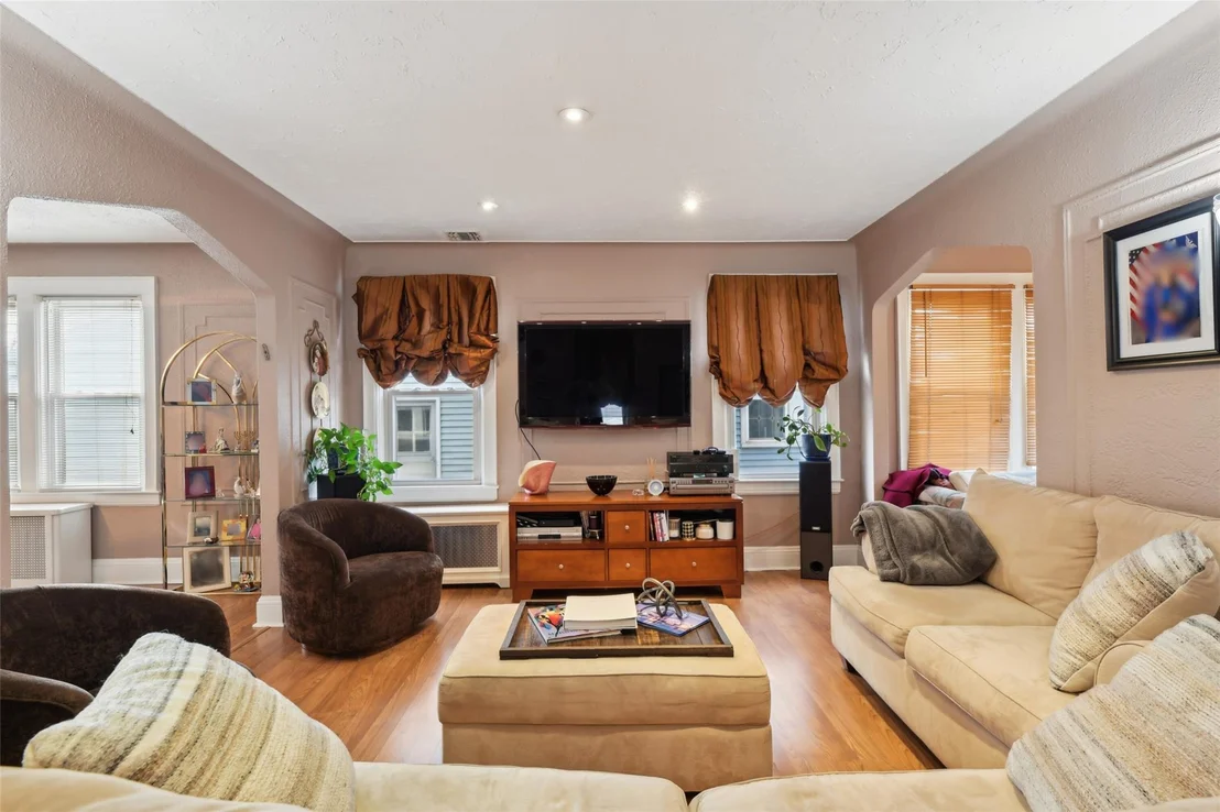 Photo of 38 Orleans Road
