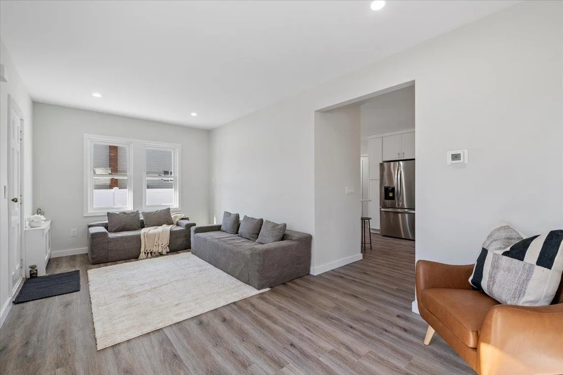 Photo of 70 Evergreen Avenue