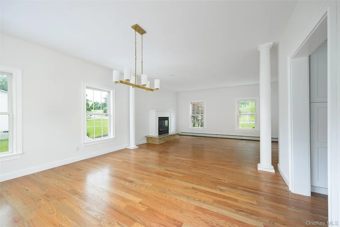 Photo of 7 Fox Run