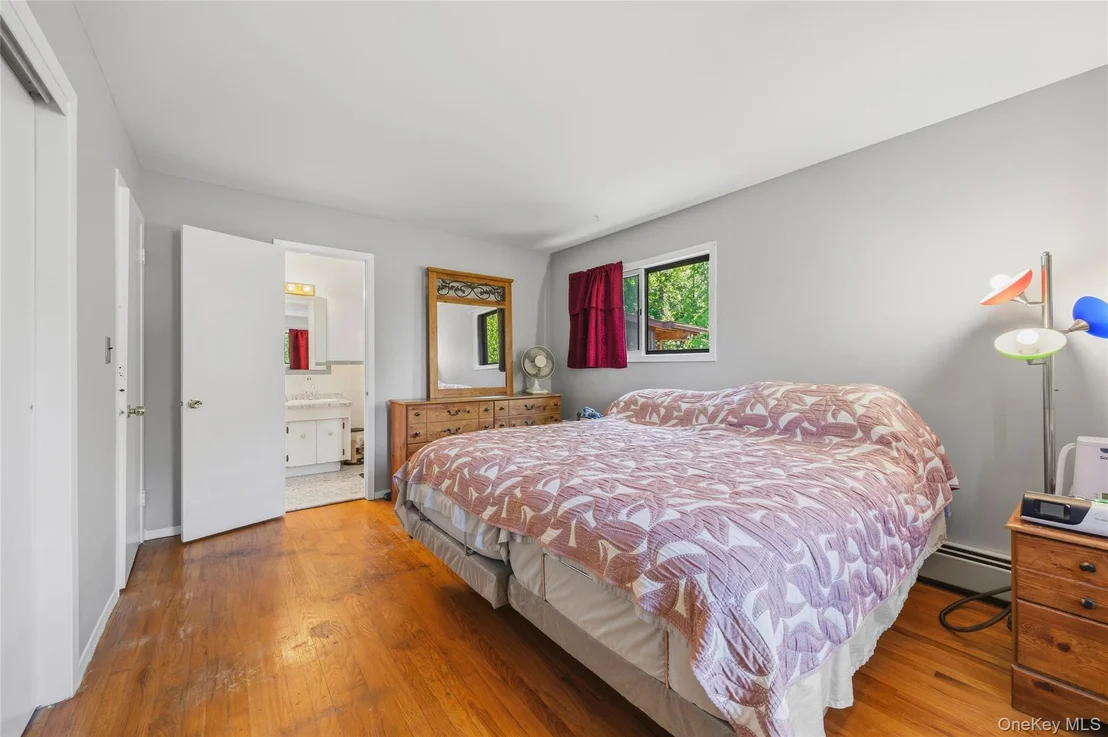 Photo of 24 Dennis Drive