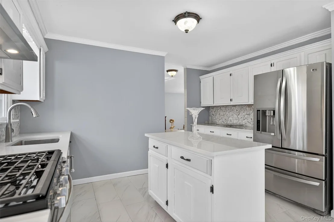 Photo of 120 Pine Tree Road