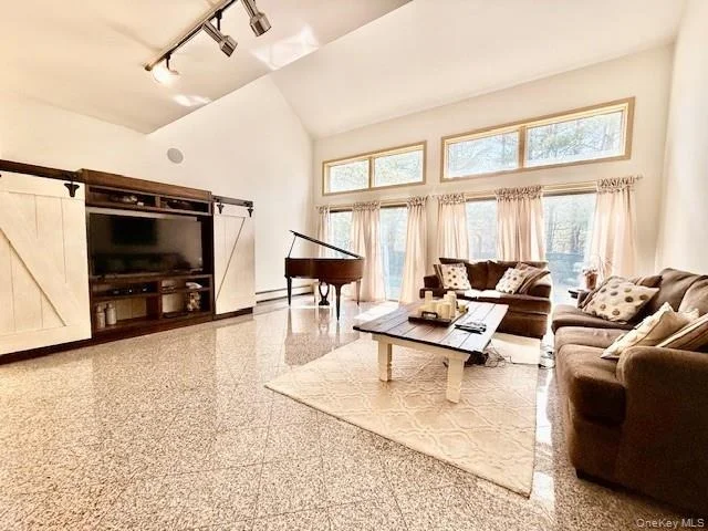 Photo of 19 Carmen View Drive