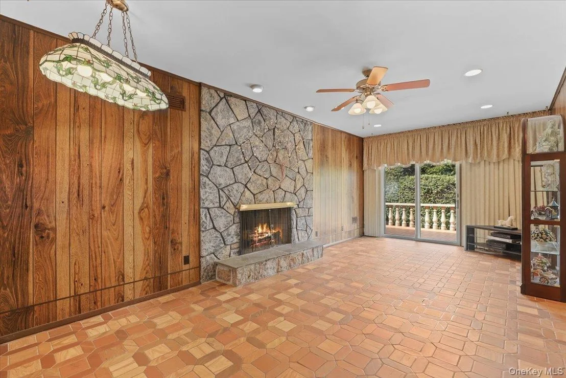 Photo of 7 Greystone Circle