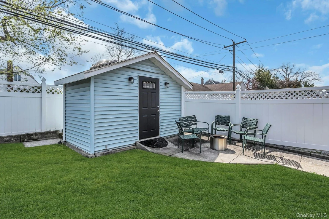 Photo of 991 Ferngate Drive