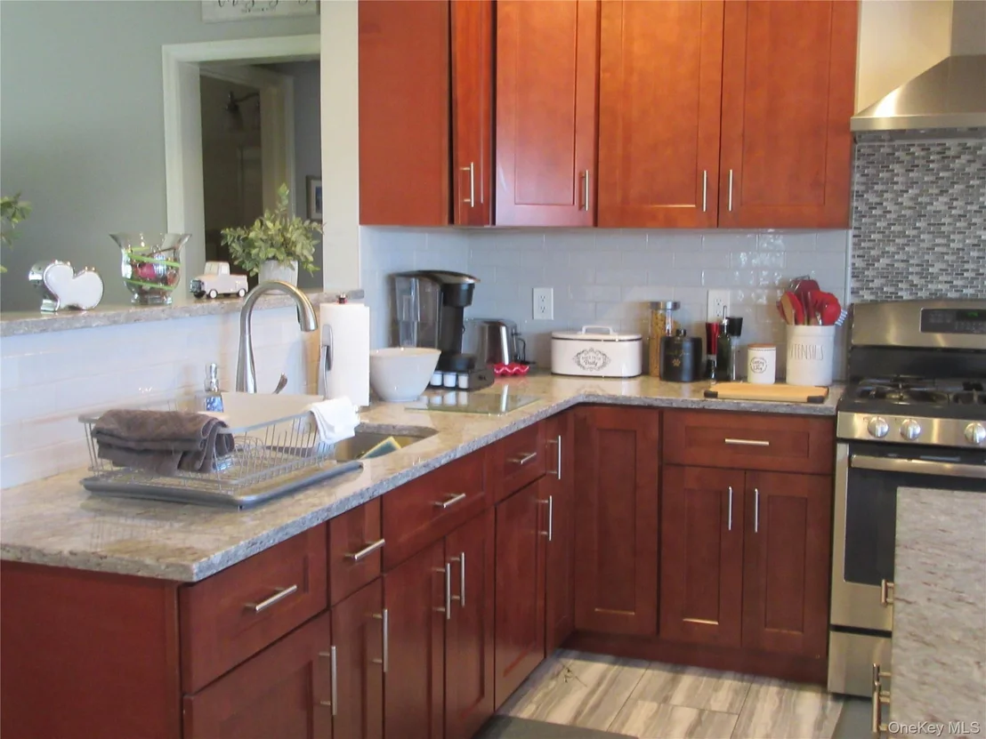 Photo of 28 Laurel Trail
