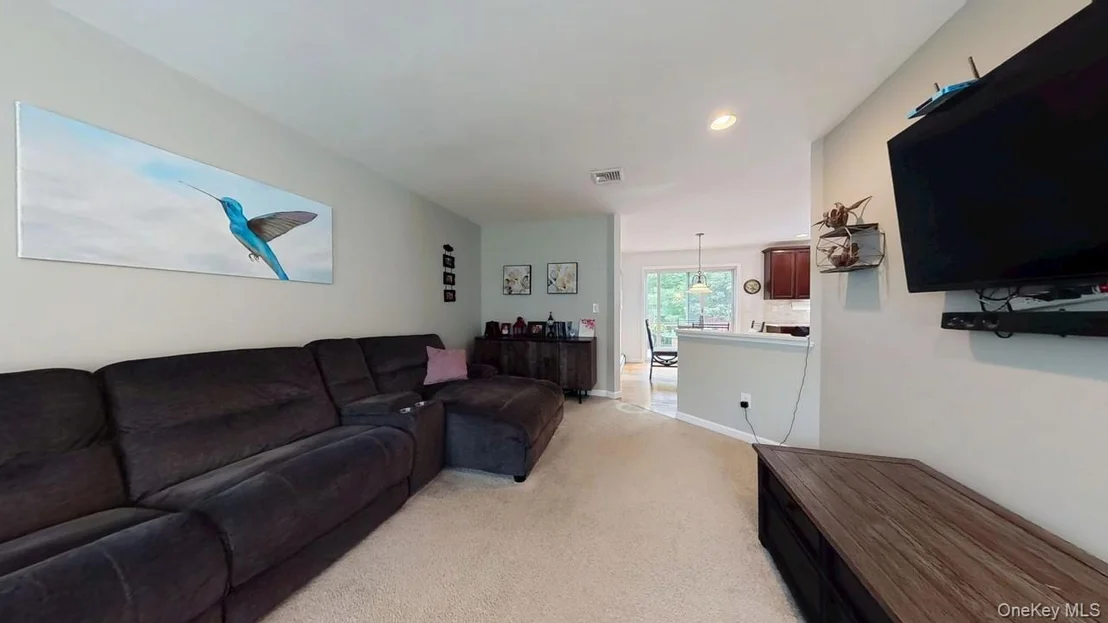 Photo of 87 Winchester Drive