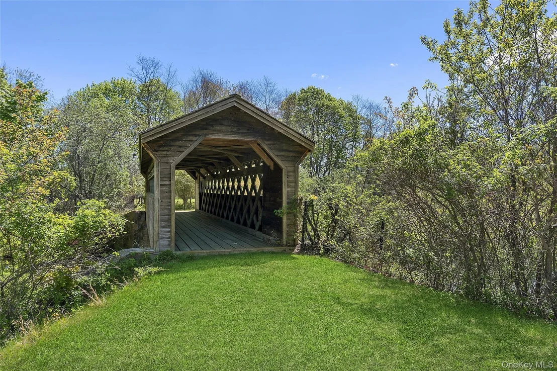 Photo of 41 Edgewood Avenue