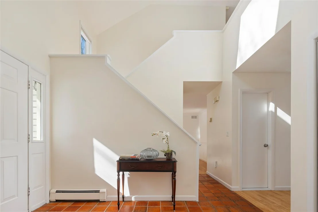 Photo of 2 Hunter Drive