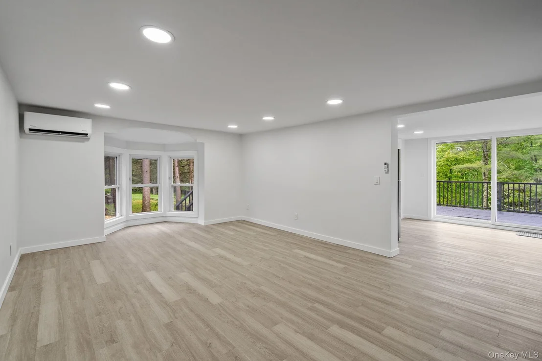 Photo of 43 Highland Lake Road