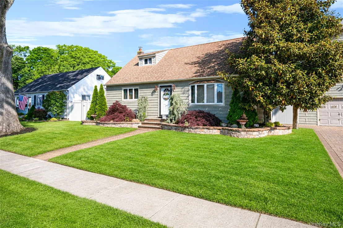 Photo of 403 Brookside Court