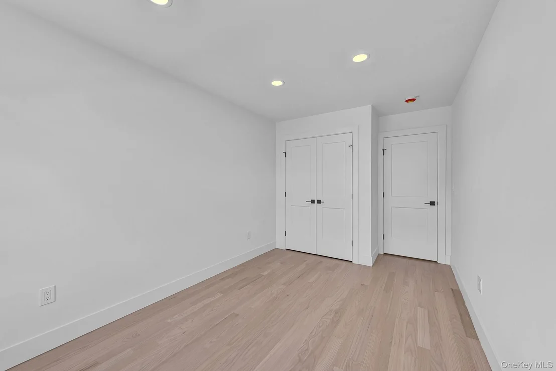 Photo of 21 Cypress Avenue