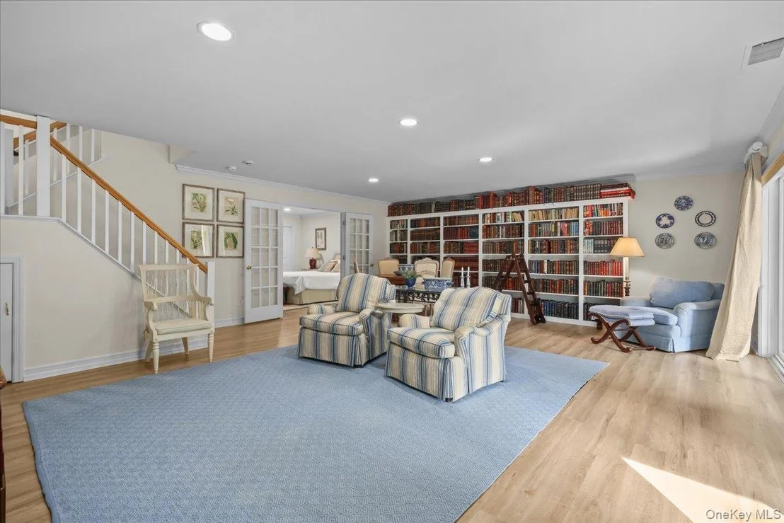 Photo of 18 Brookview Drive