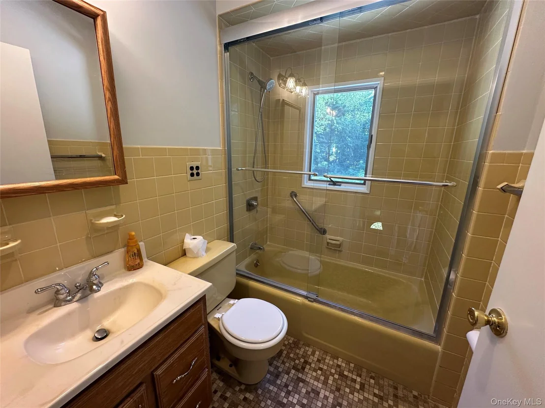 Photo of 382 Convent Road