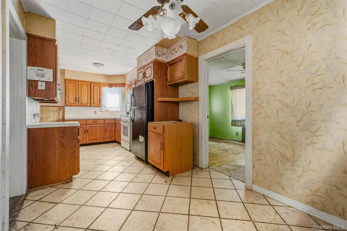 Photo of 102 Delafield Street