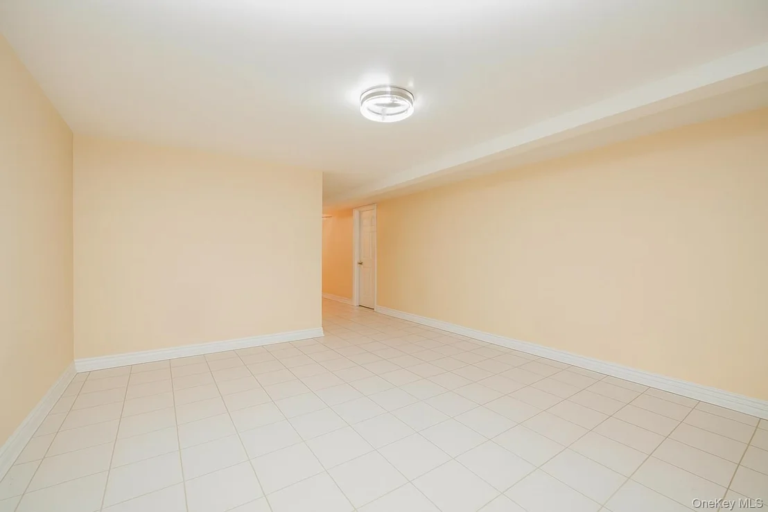 Photo of 1126 70th