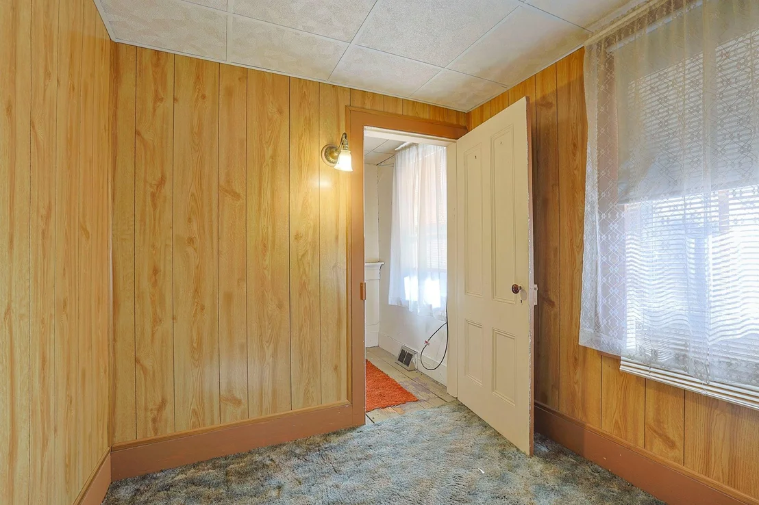 Photo of 16 Myrtle Avenue