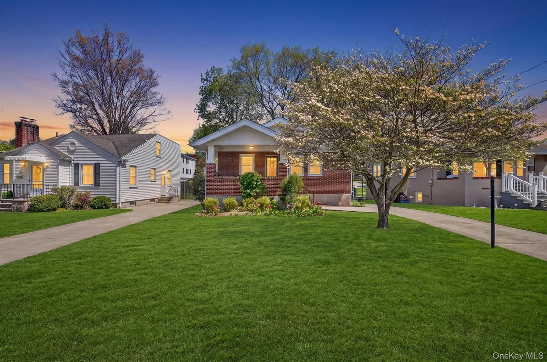 Photo of 18 2nd Avenue