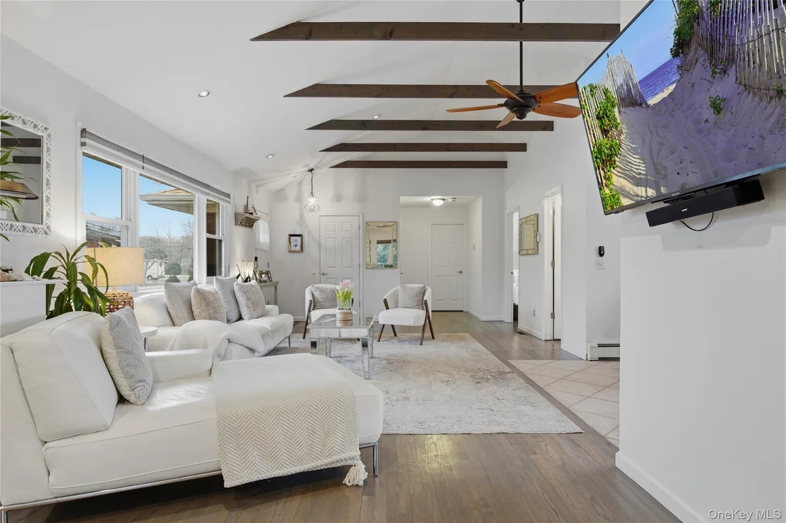 Photo of 5 Argonne Road W