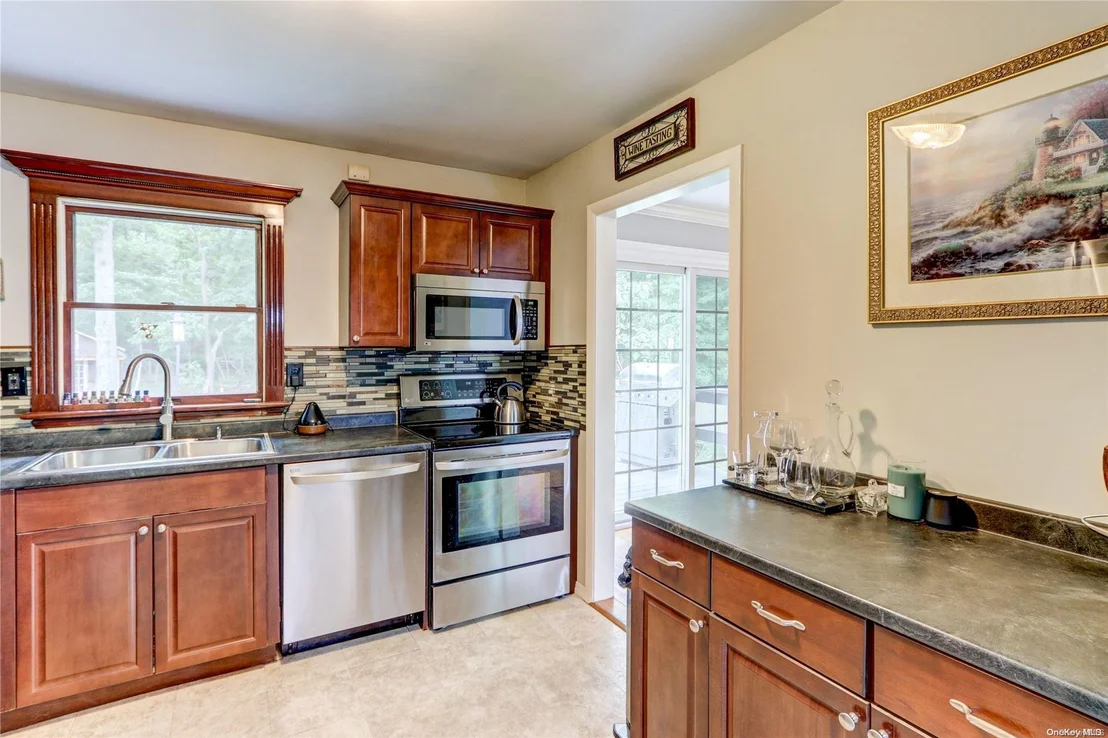 Photo of 205 Washington Drive