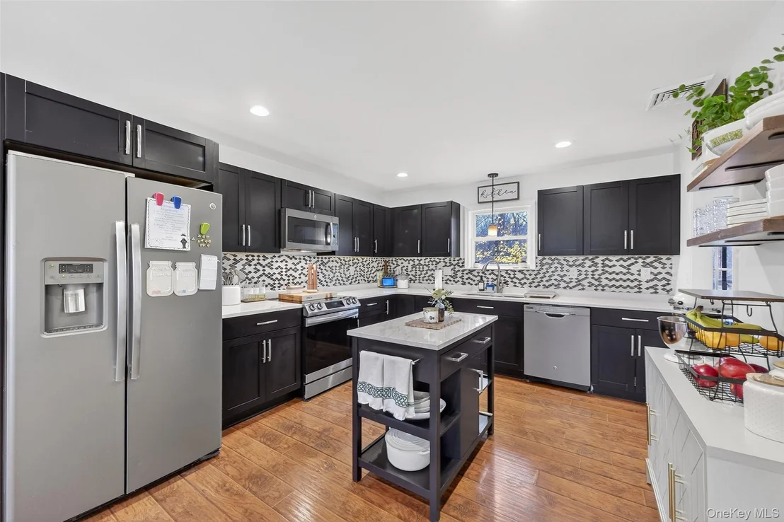 Photo of 8 Ridge Road