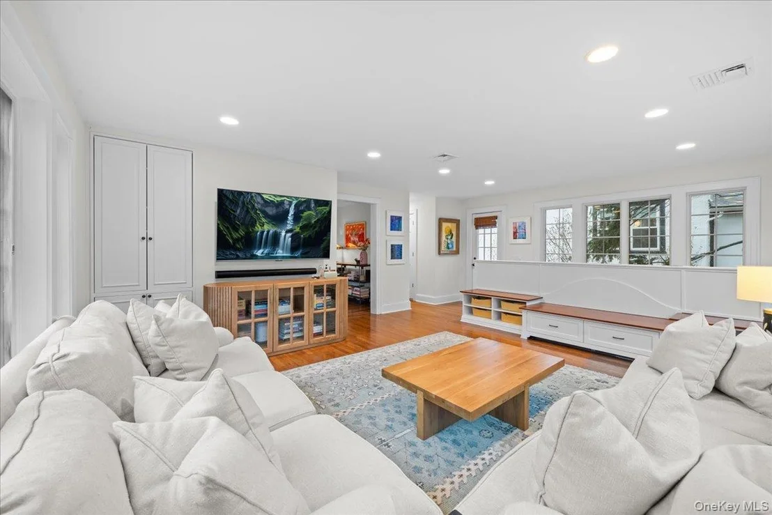 Photo of 26 Shadow Lane