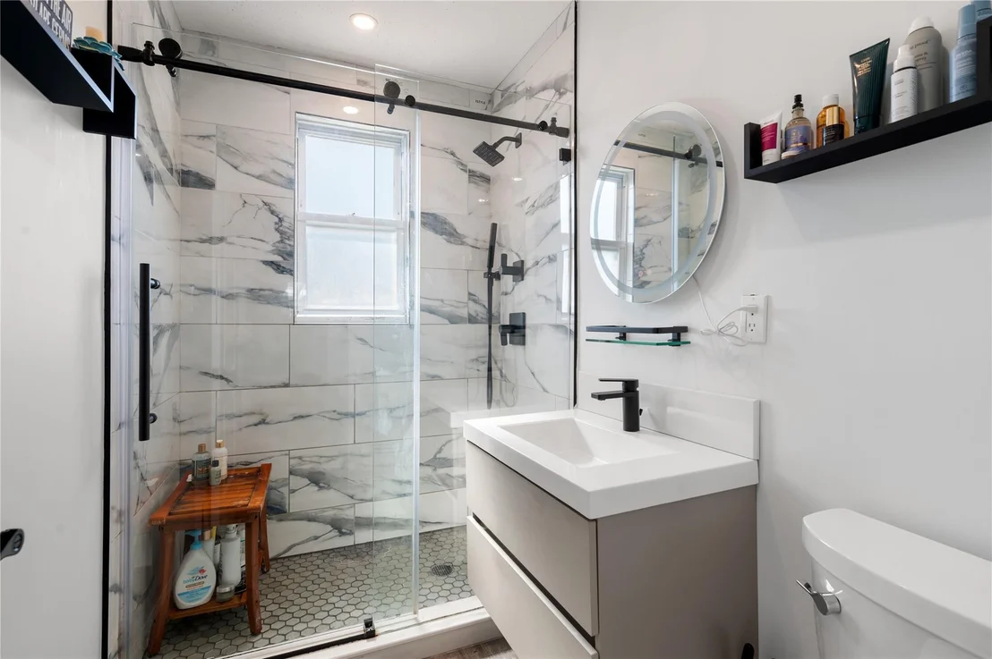 Photo of Unit D at 91 Avon Circle