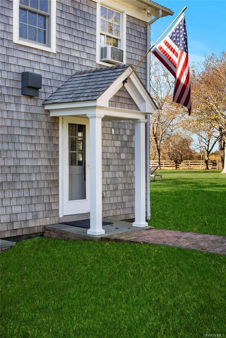 Photo of 35335 Main Road