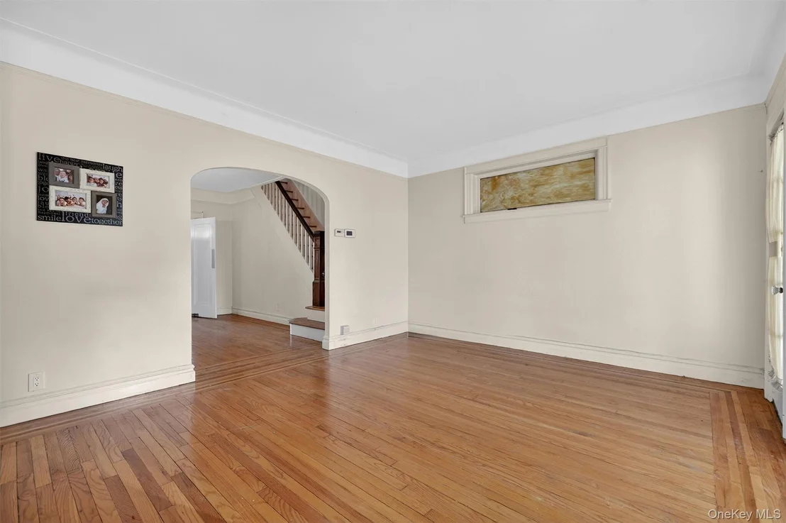 Photo of 1850 Hone Avenue