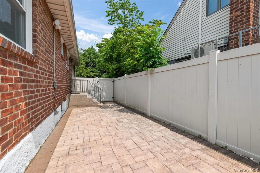 Photo of 72 Pembrook Drive