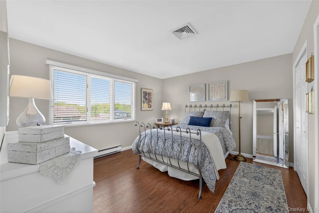 Photo of 70 Krystal Drive