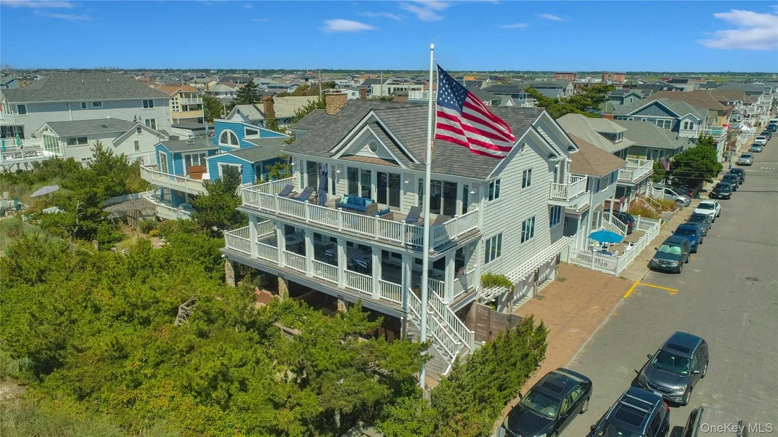 Photo of 879 Oceanfront