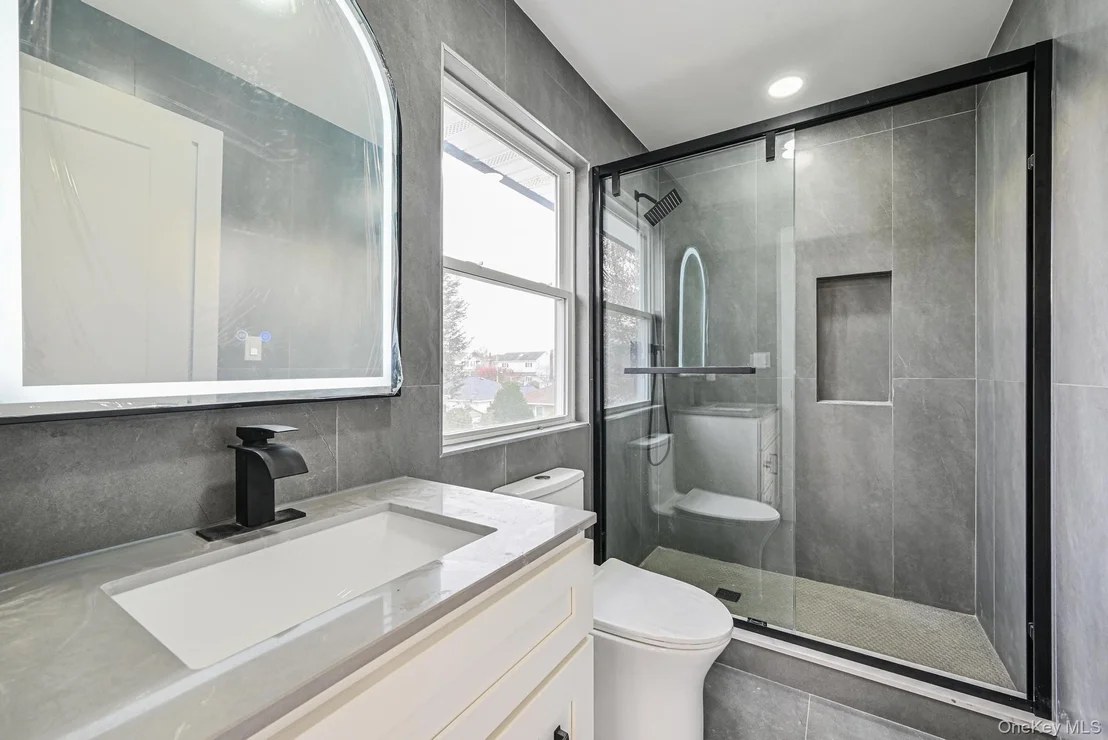 Photo of 44 Catherine Avenue