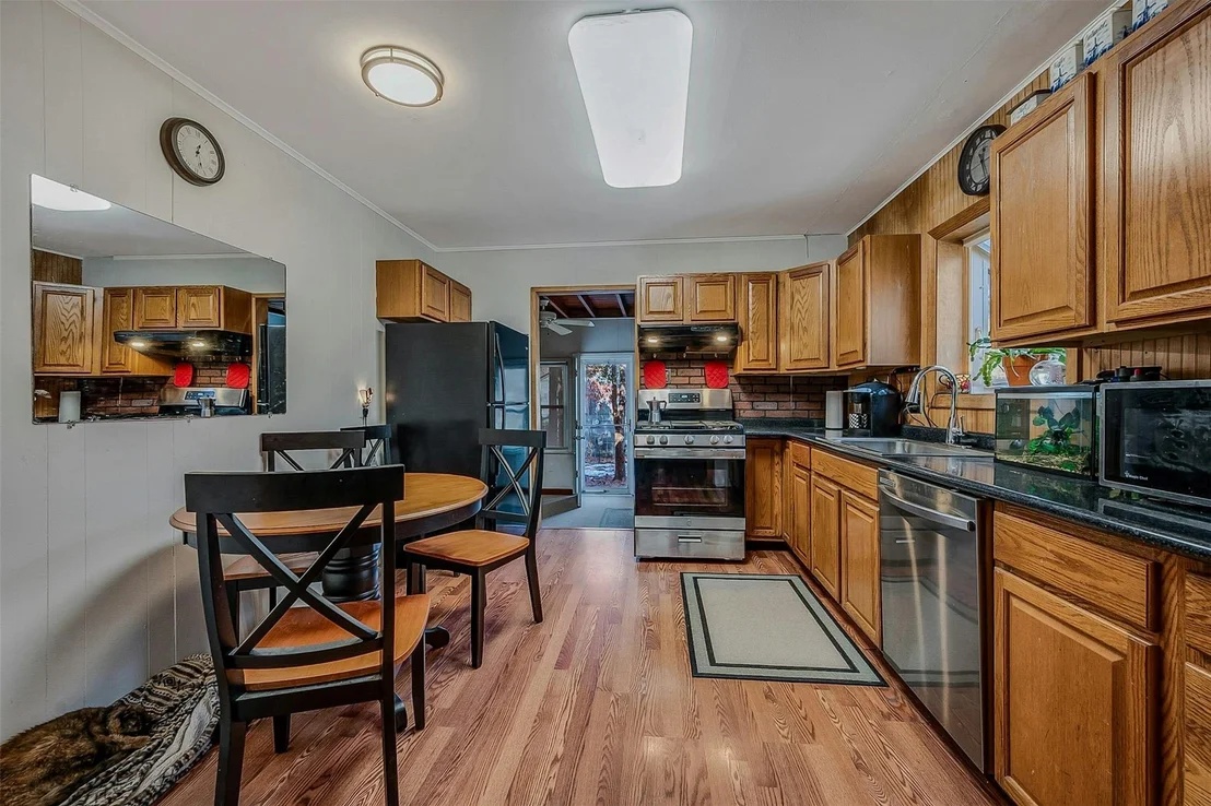 Photo of 75 Royal Avenue