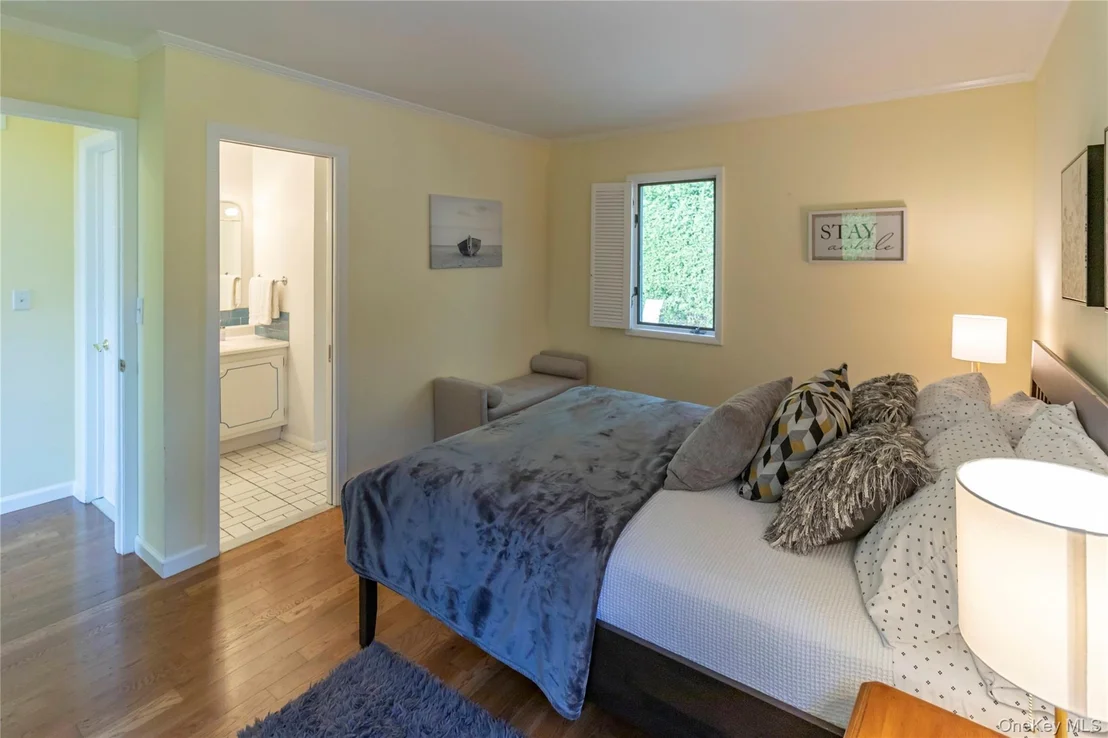 Photo of 18 Alanson Lane
