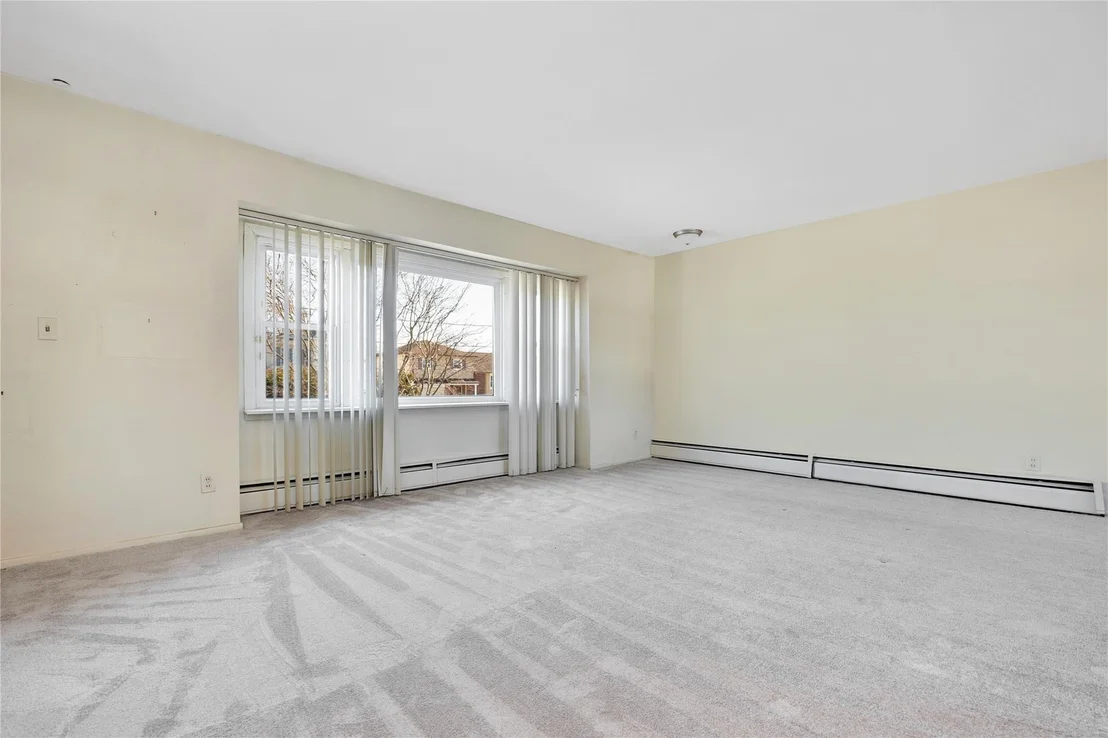 Photo of 2599 Phyllis Drive