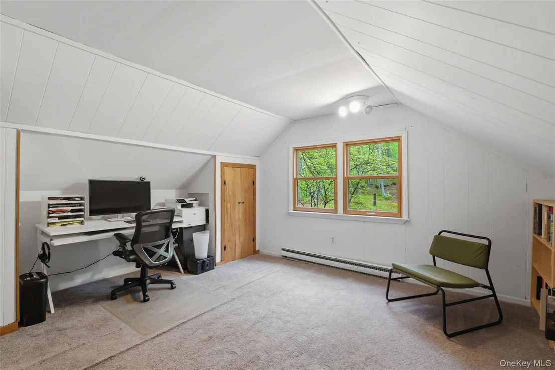 Photo of 8 Upper Shad Road