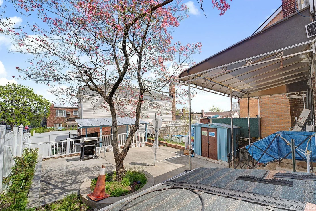 Photo of 15001 Reeves Avenue