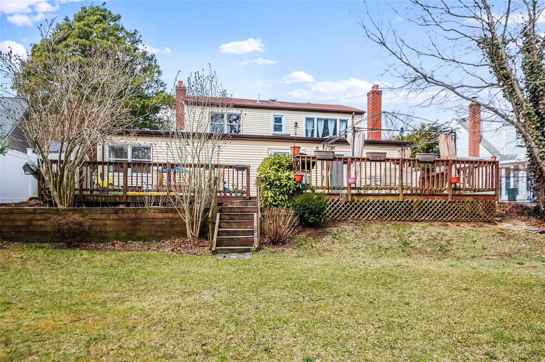 Photo of 2091 North Drive