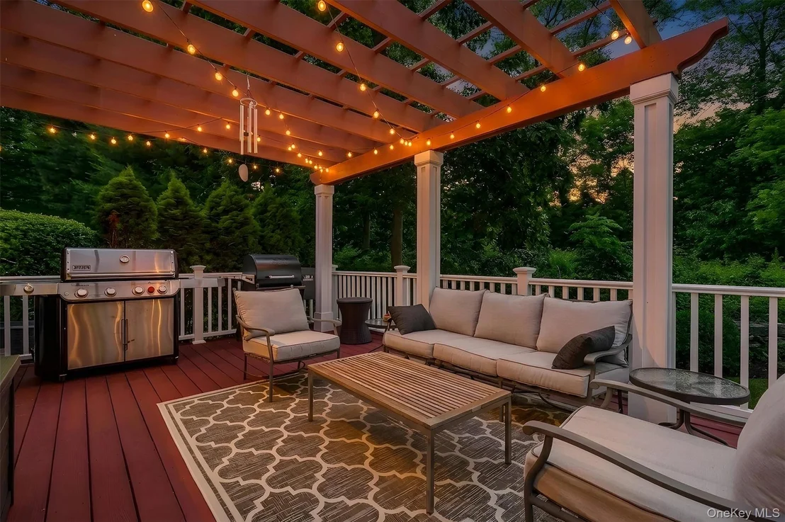 Photo of 38 Winfield Avenue
